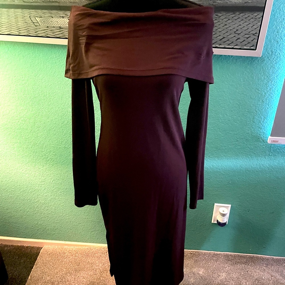 Burgundy off the shoulder side slit midi dress